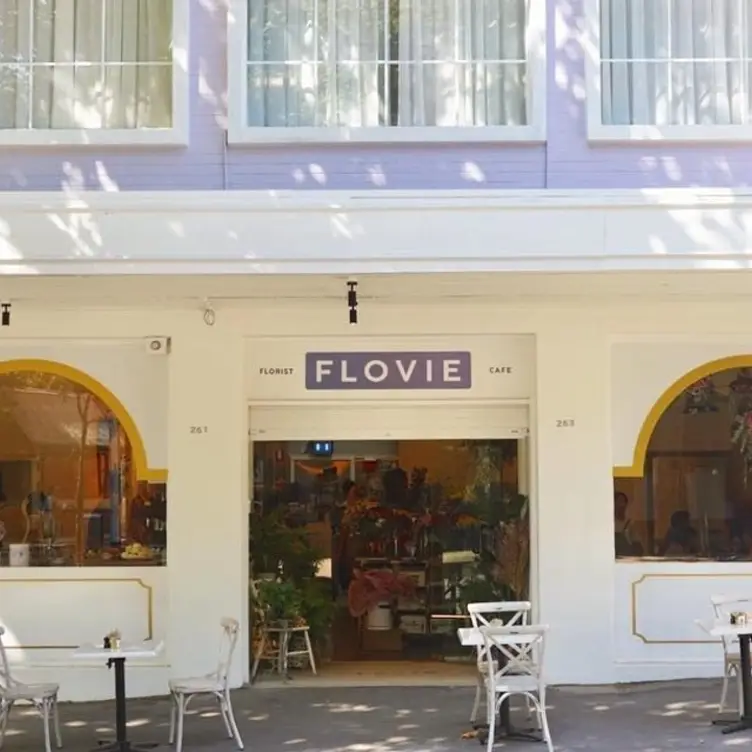 Flovie Florist Cafe