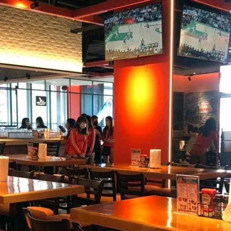 HOOTERS 竹北店