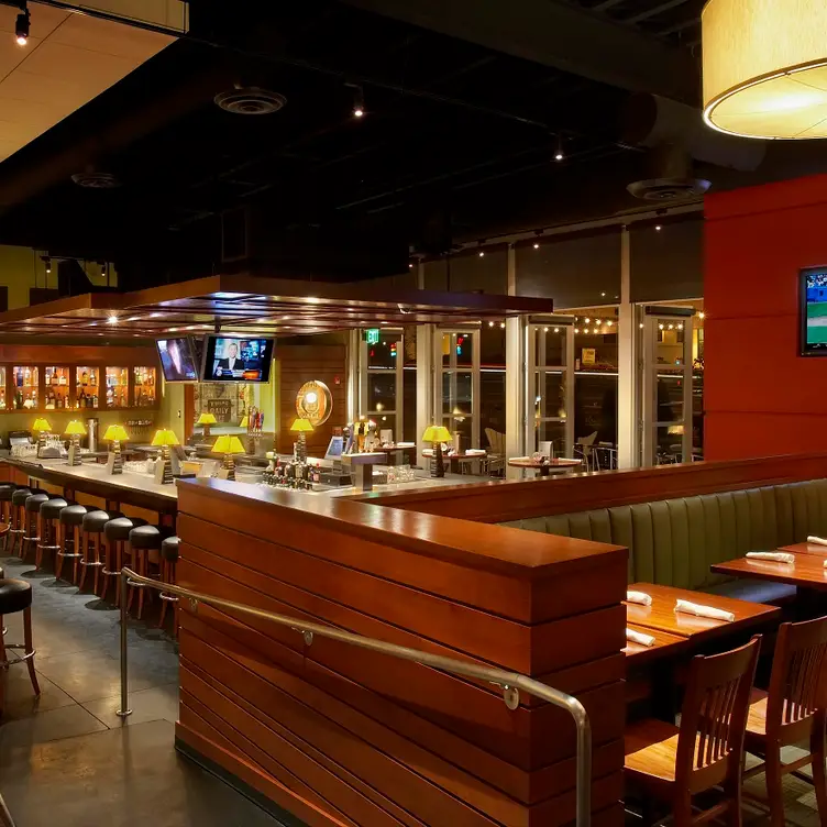 Houlihan’s – Garland