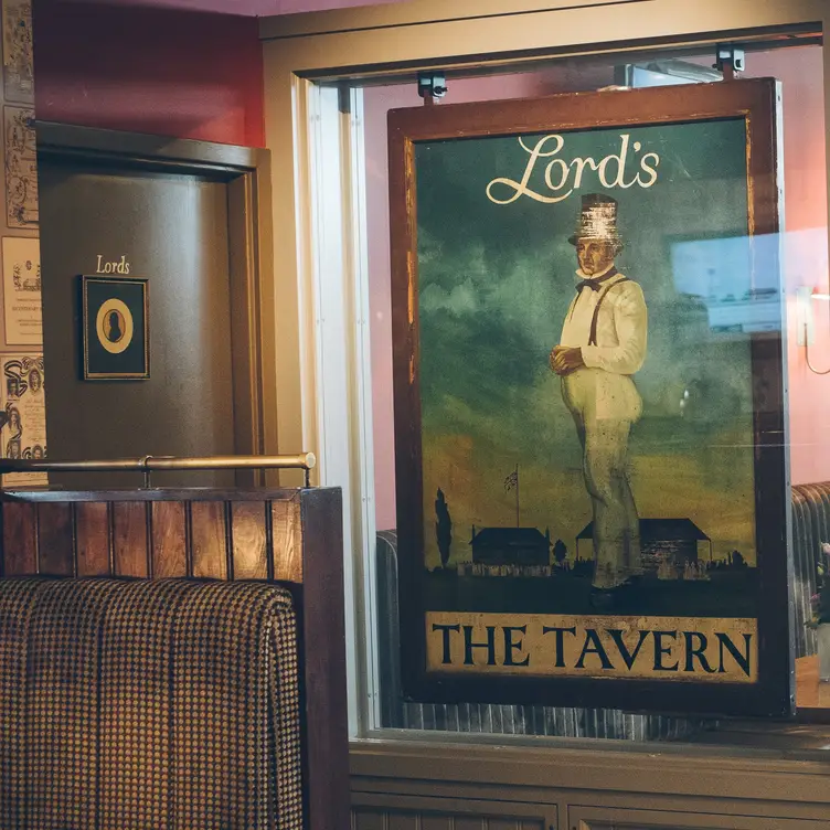 Lord’s Tavern