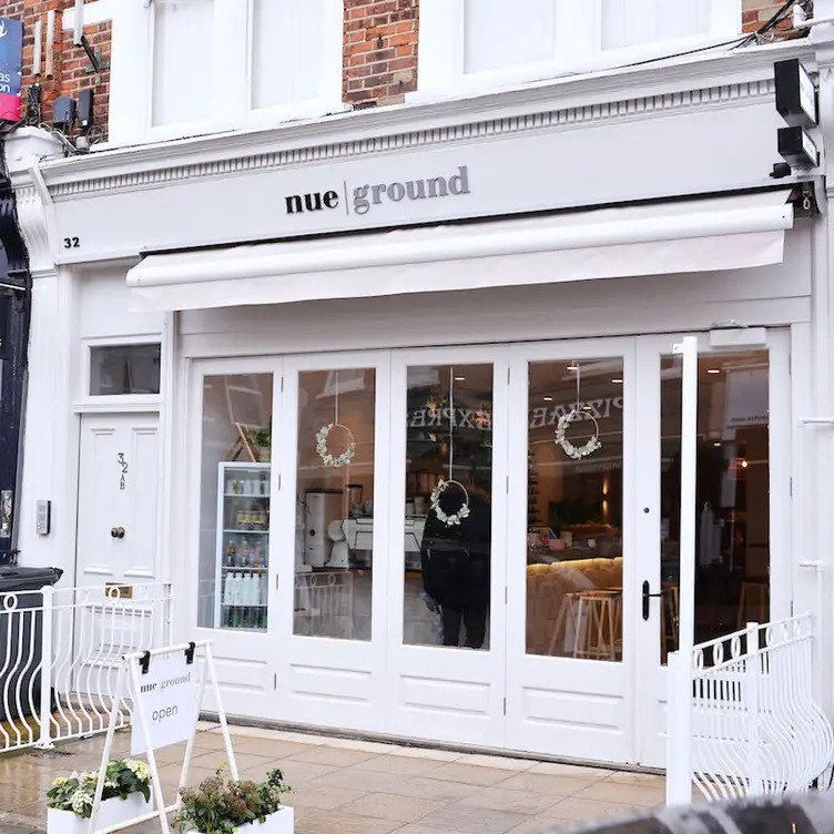 Nue Ground Clapham