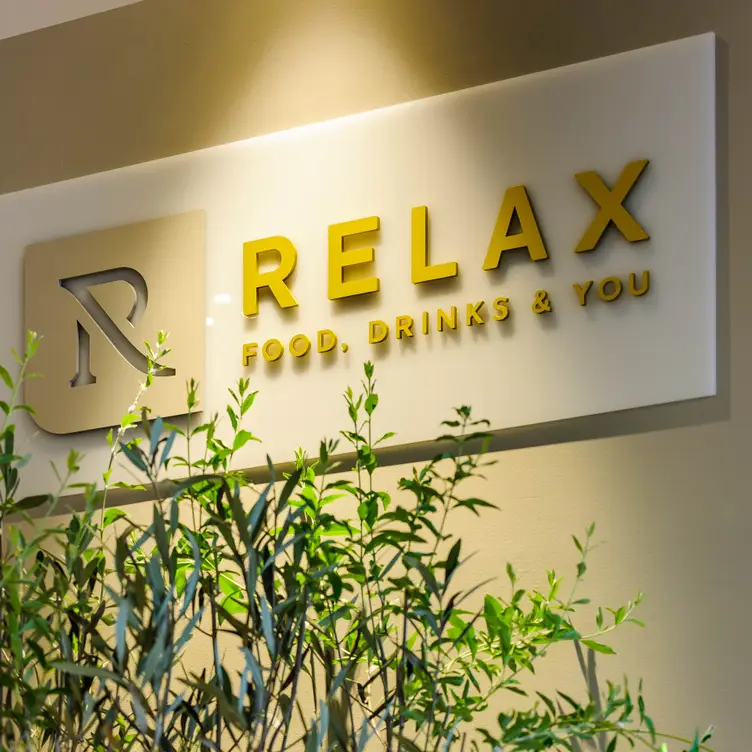 Relax – Food, Drinks and You