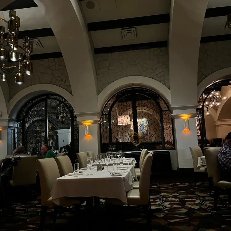 Sonoma Cellar Steak House – Sunset Station Hotel & Casino