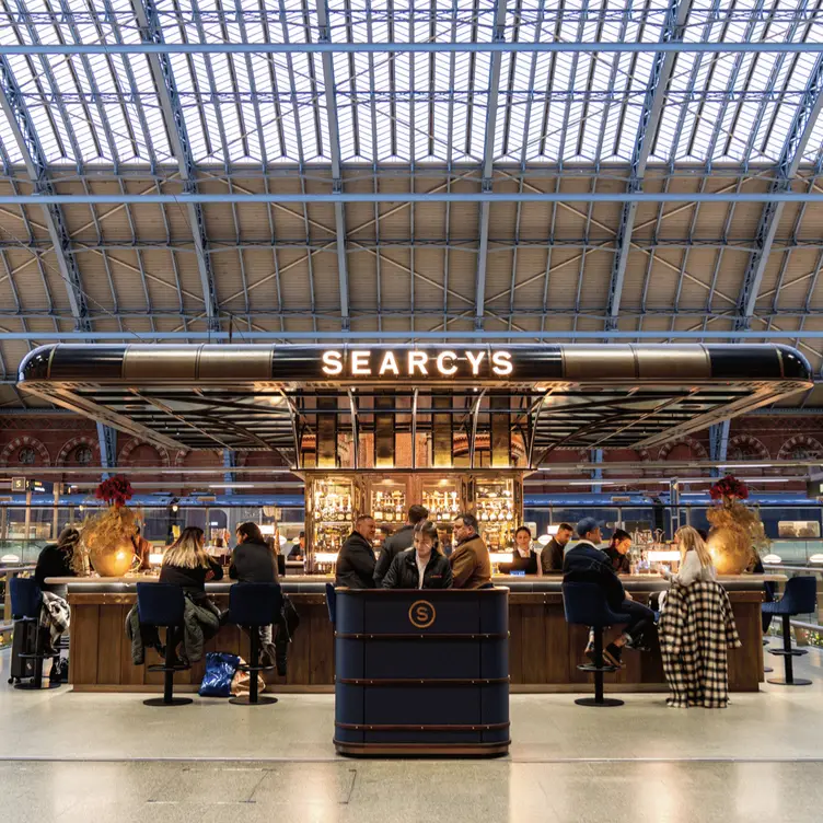 St Pancras by Searcys – Champagne Bar