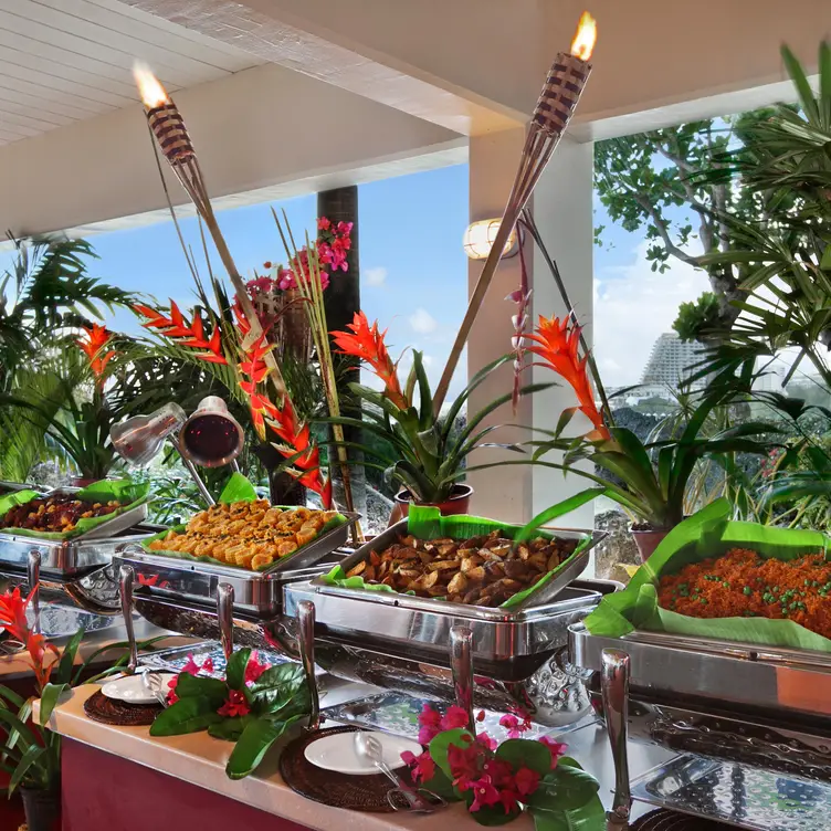 Tropics BBQ – Hilton Guam Resort & Spa