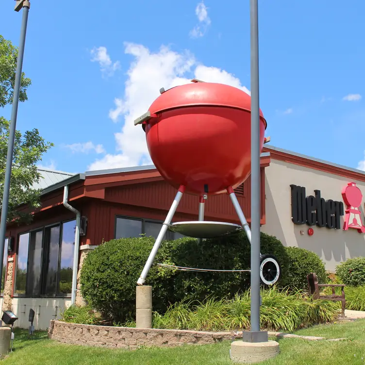 Weber Grill – Lombard