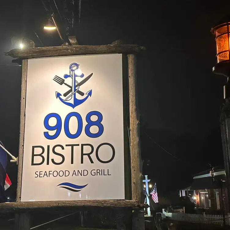 908 Bistro