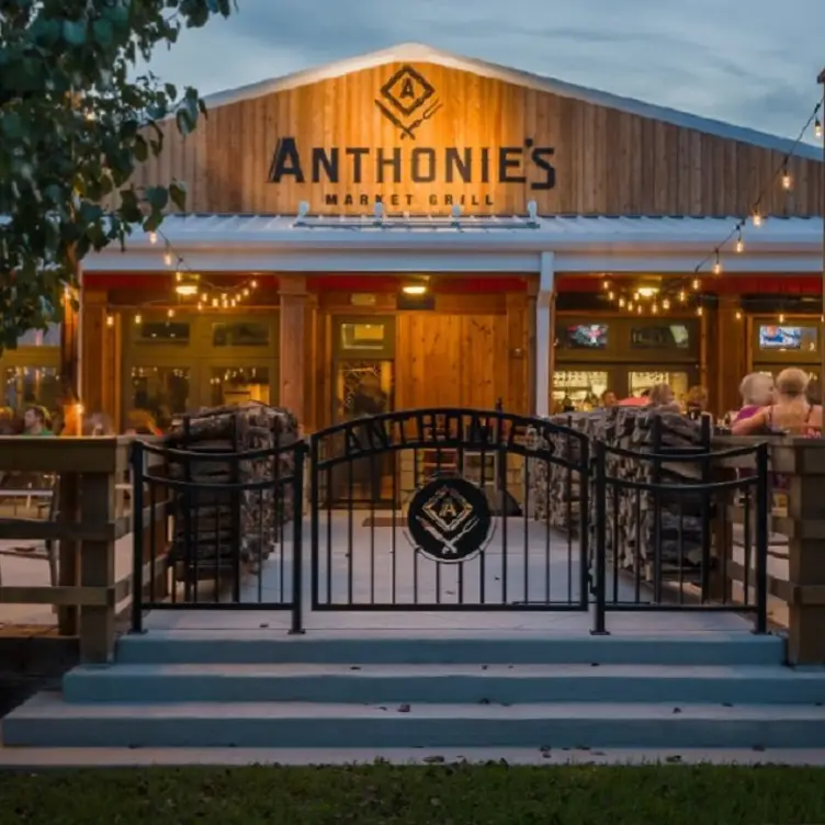 Anthonie’s Market Grill