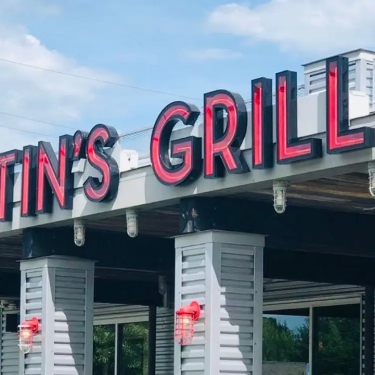 Austin’s Grill