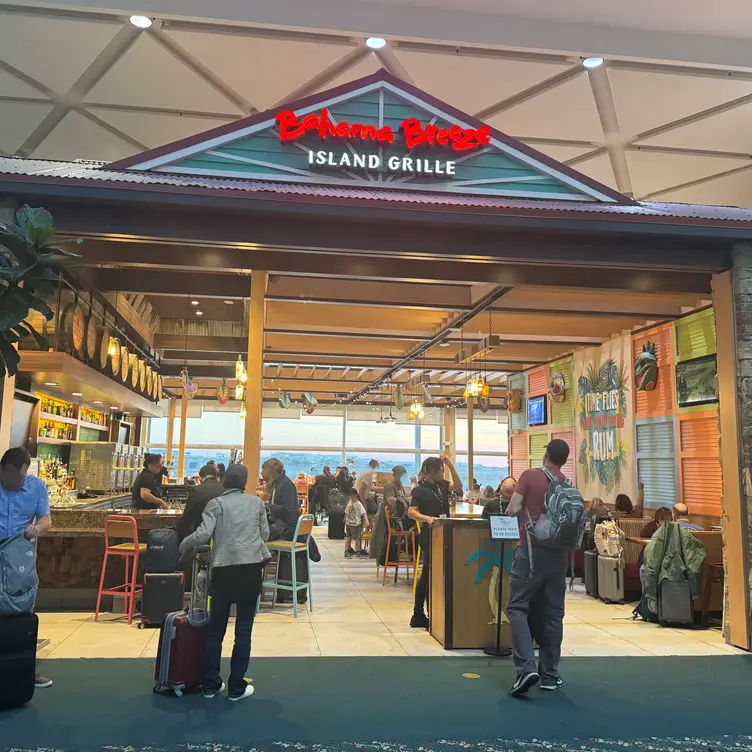 Bahama Breeze Island Grille – Orlando International Airport Gates 70-79