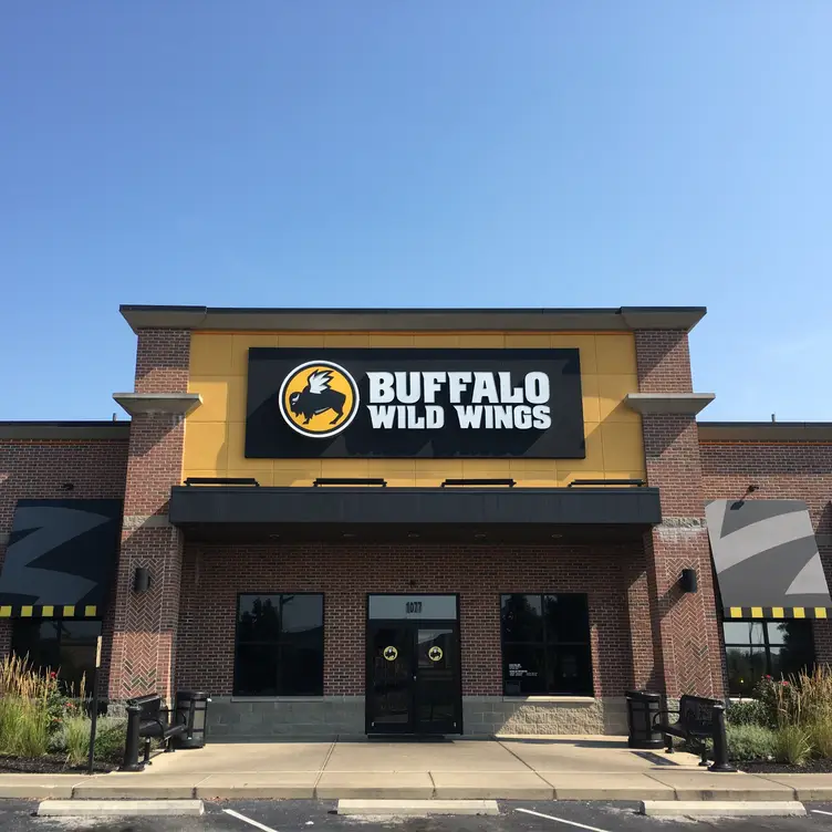 Buffalo Wild Wings – Greenwood – North Emerson Avenue