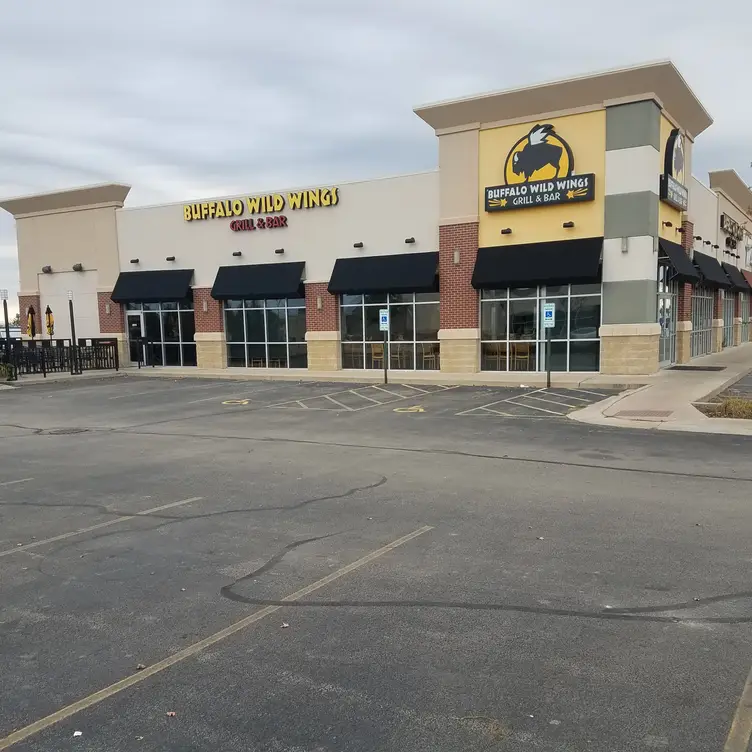 Buffalo Wild Wings – Sterling