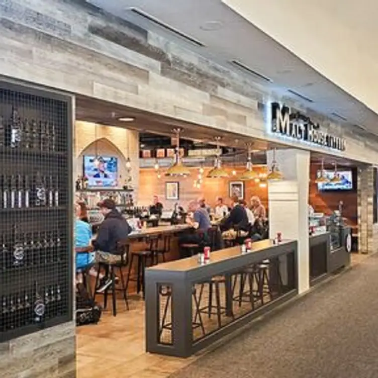 Christian Moerlein Taproom – CVG Concourse A Gate 15