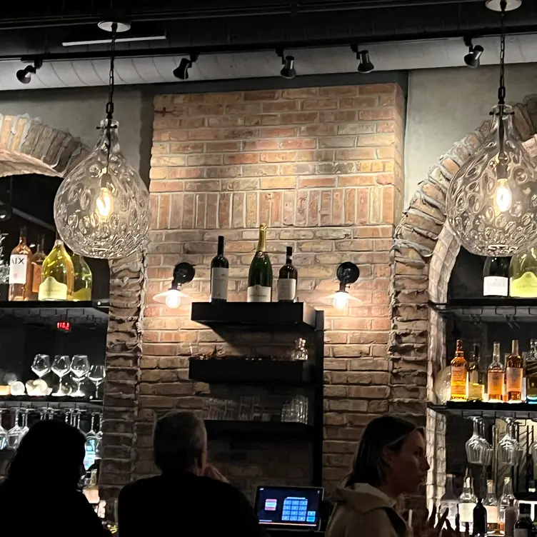 Davanti Enoteca – Naperville