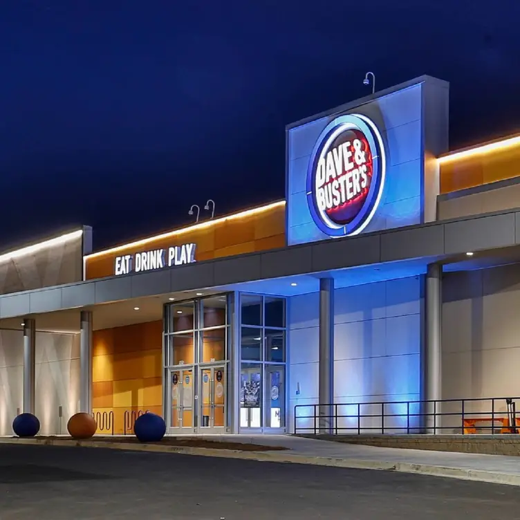 Dave & Buster’s – Bakersfield