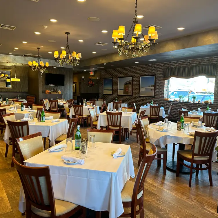 Davinci’s Italian Restaurant & Bar Lounge