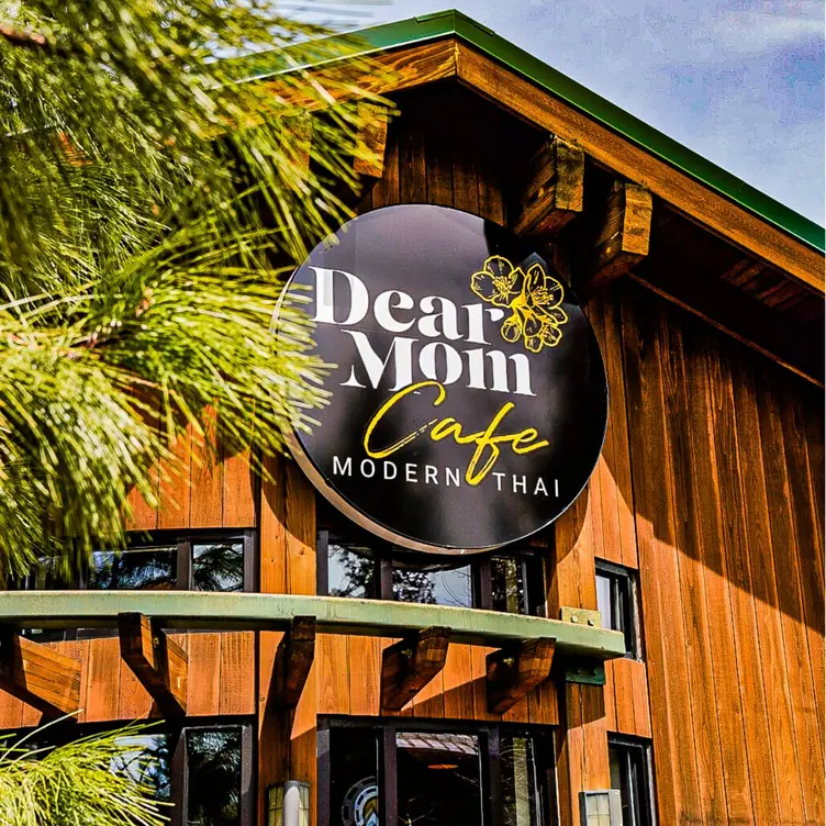 Dear Mom Cafe