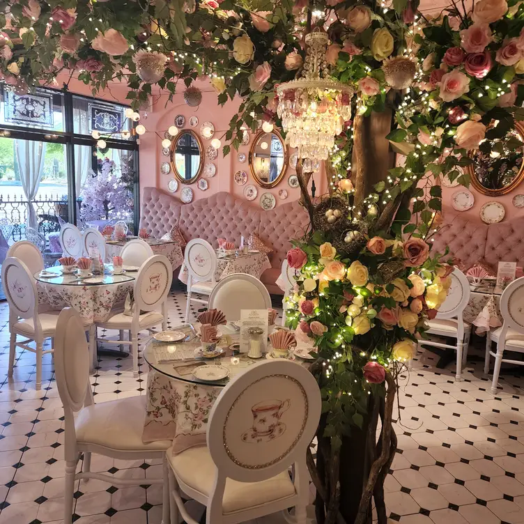 English Rose Tea Room