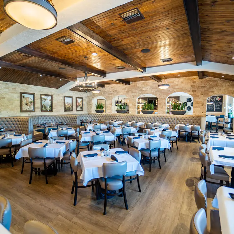 Enzo’s Italian Restaurant – Bonita Springs