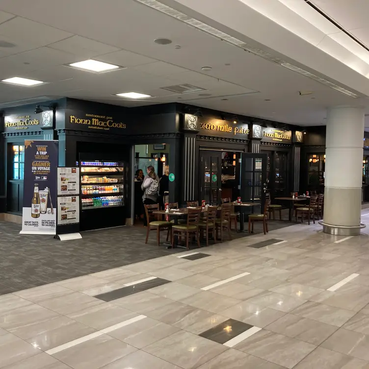 Fionn MacCool’s – YYZ Terminal 3 – After security (CAN/INTL) – Near gate B24