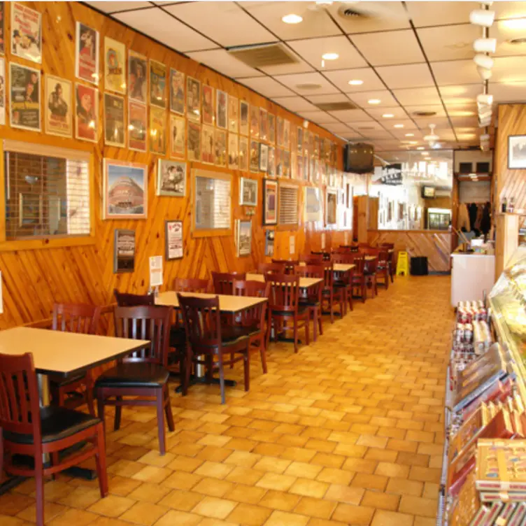 Fred and Murry’s Kosher Delicatessen