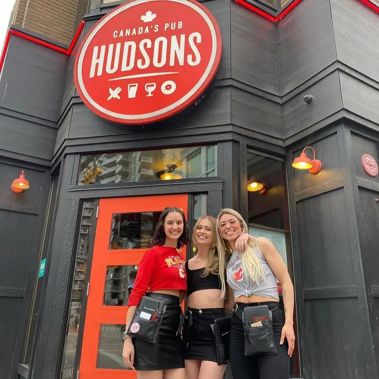 Hudsons Canada’s Pub – Calgary Downtown