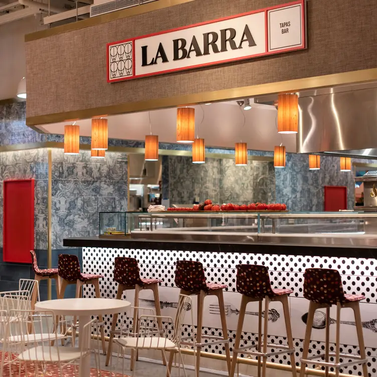 La Barra at Mercado Little Spain