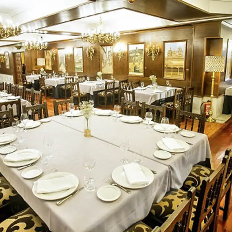 La Muralla Restaurante Asador