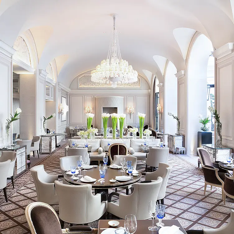 Le George – Four Seasons Hôtel George V