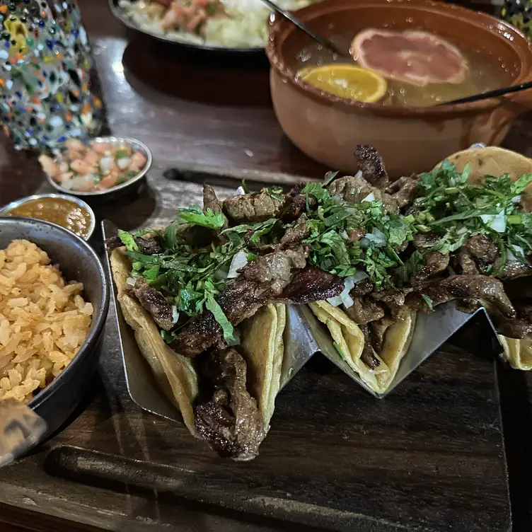 Los Agaves Grill – Westfield