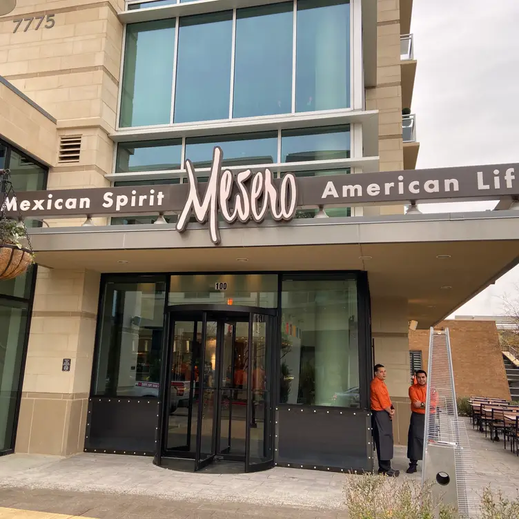 Mesero – Preston Hollow Village