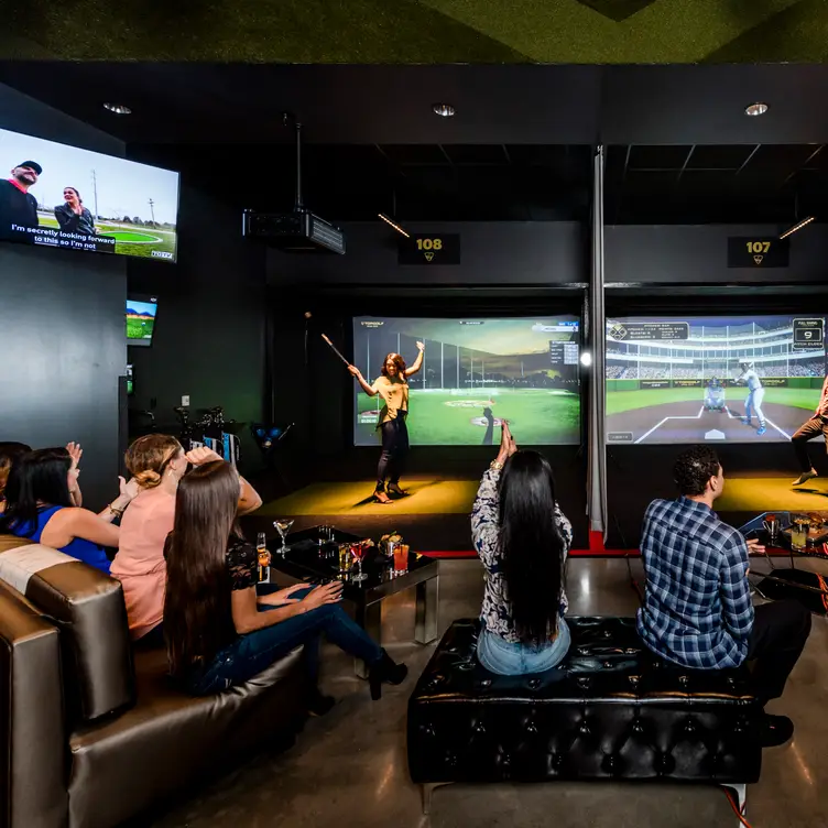 PAR BAR Topgolf Swing Suite