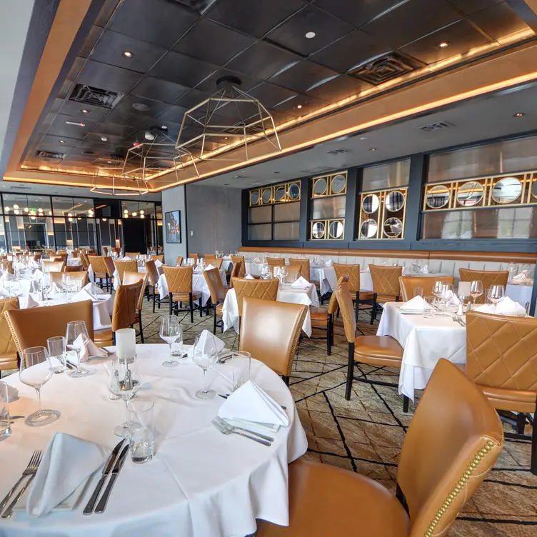 Ruth’s Chris Steak House – Melville