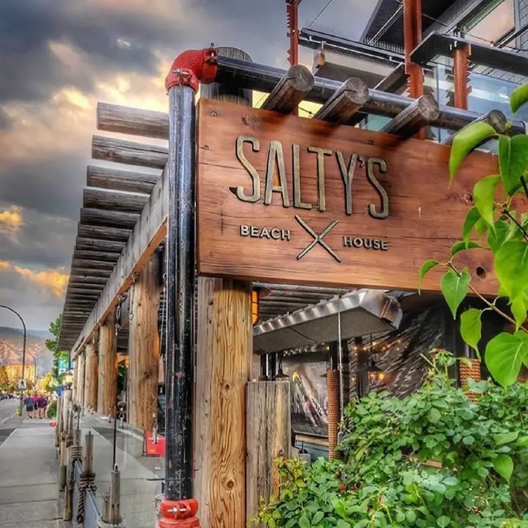 Salty’s Beach House