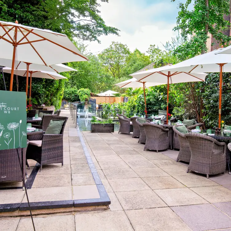 The Garden @ Holiday Inn London – Kensington High Street