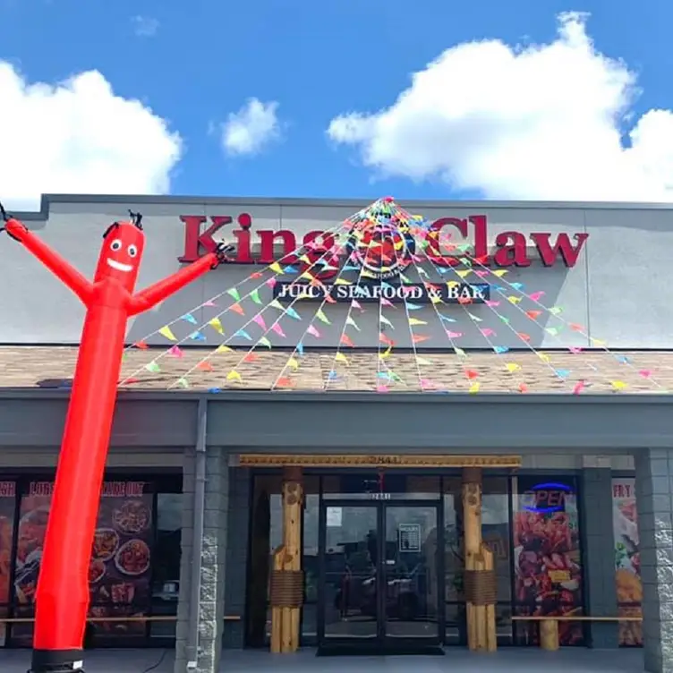 The King Claw – Albany