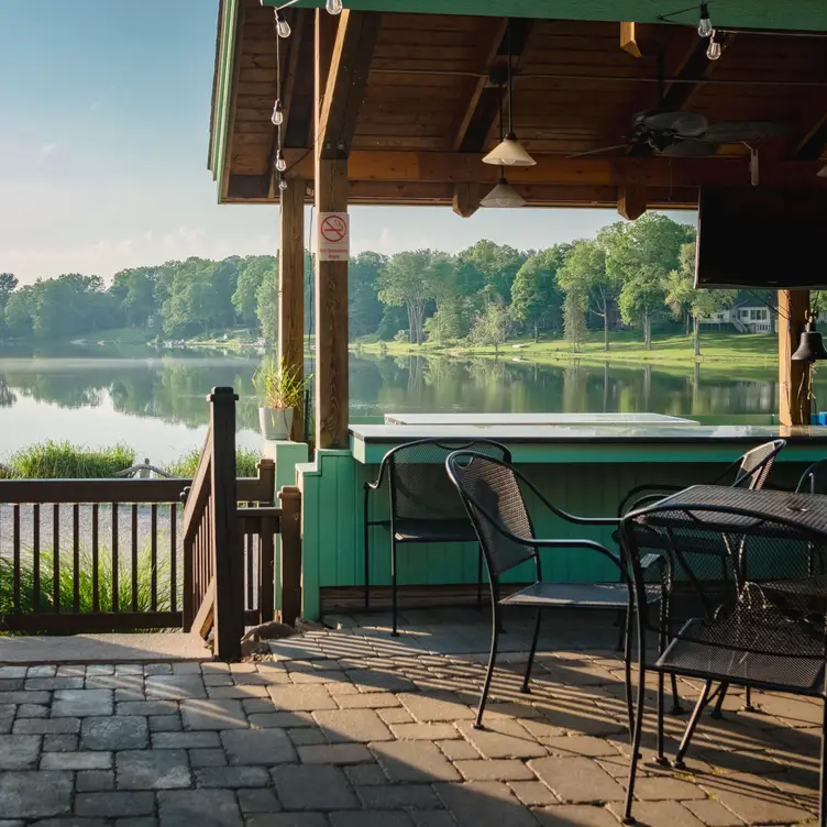 The Lake House Kitchen + Bar