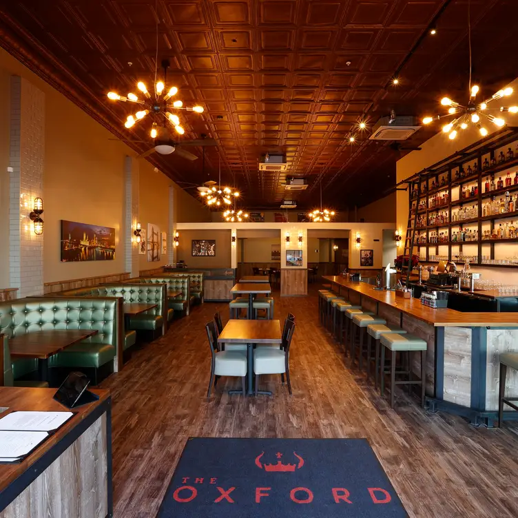 The Oxford – Lodi