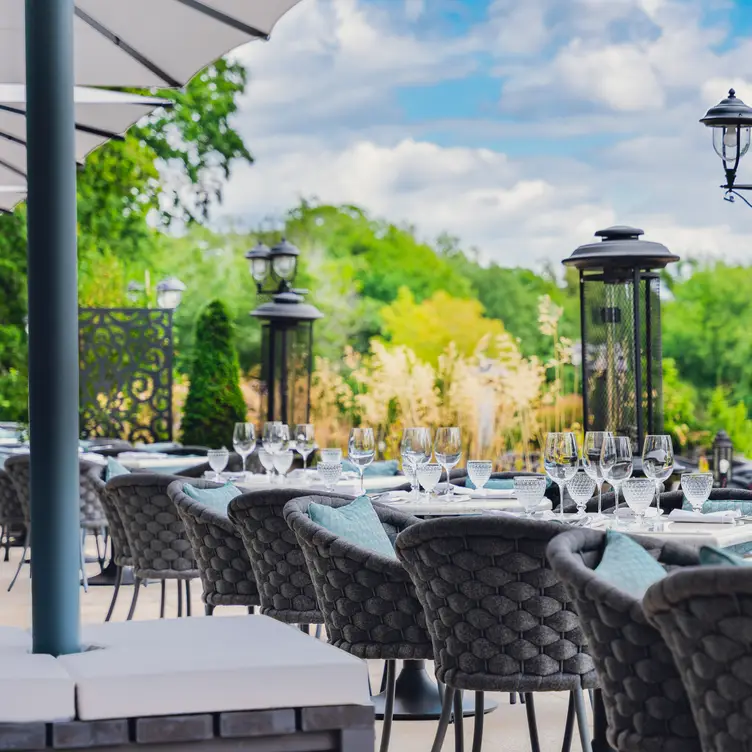 The Terrace at Fairmont Windsor Park