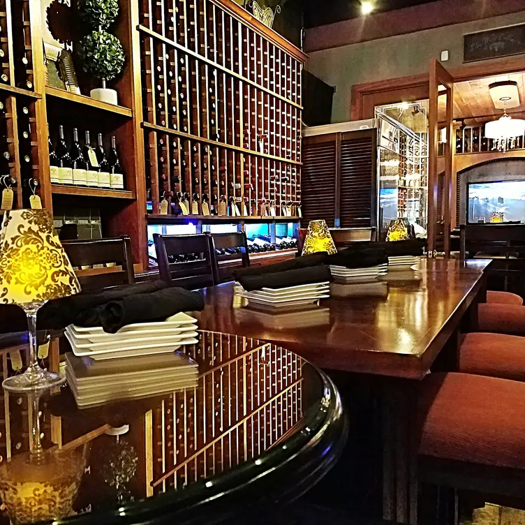 The Vineyard Wine Bar & Bistro – Orlando