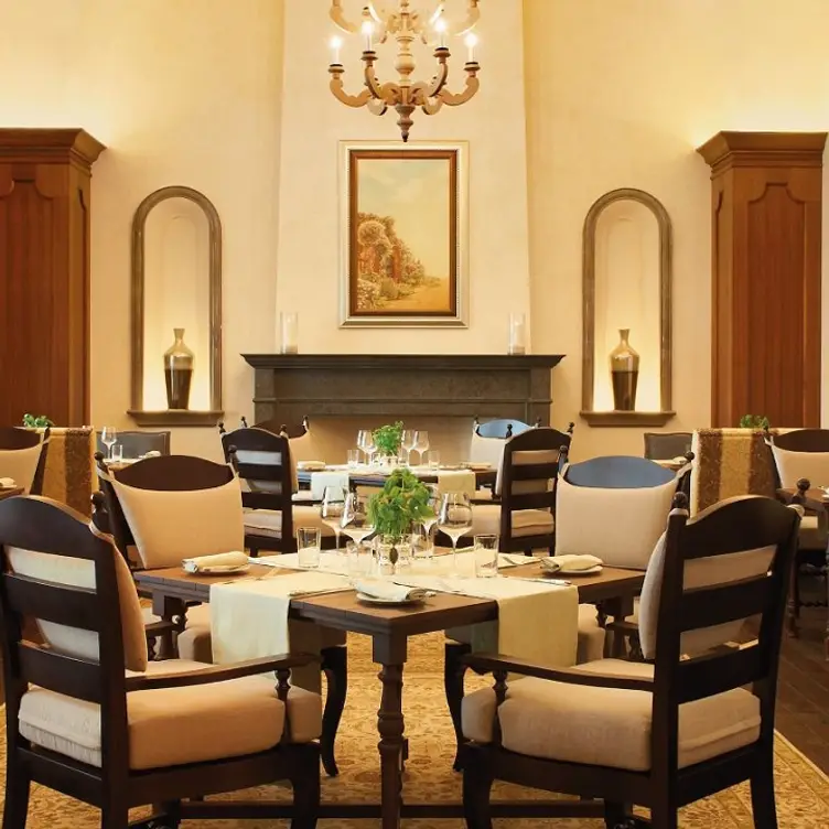 Villa Toscana – The St. Regis Abu Dhabi