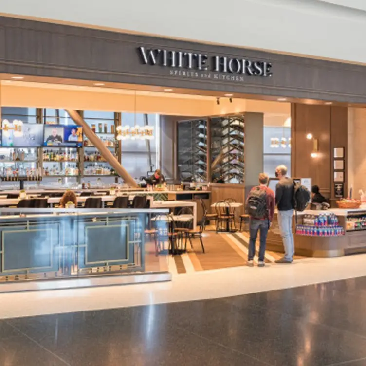 White Horse Spirits & Kitchen – SLC International Airport Concourse A